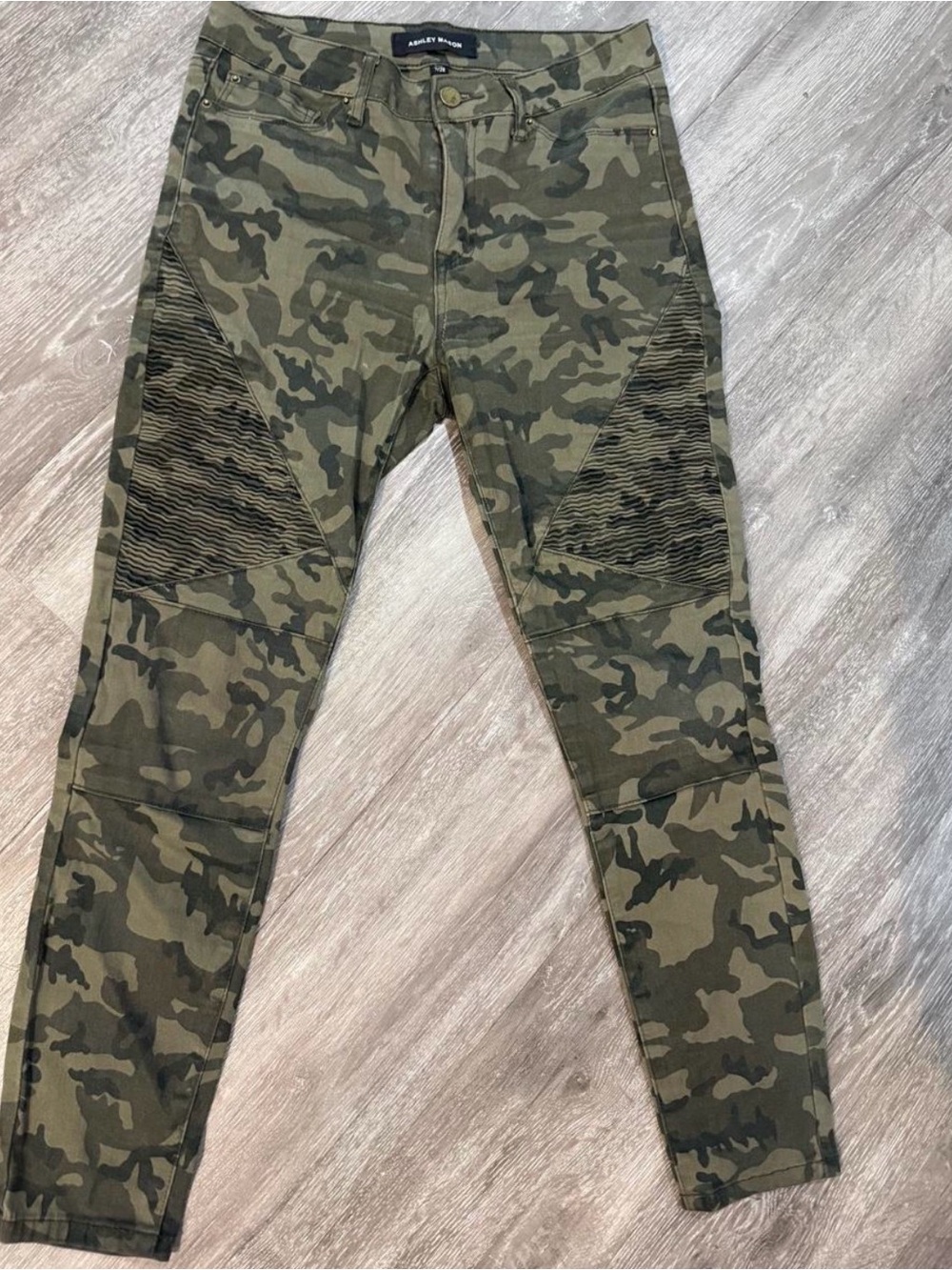 Ashley Mason Women’s Camo Moto Jeans in Olive